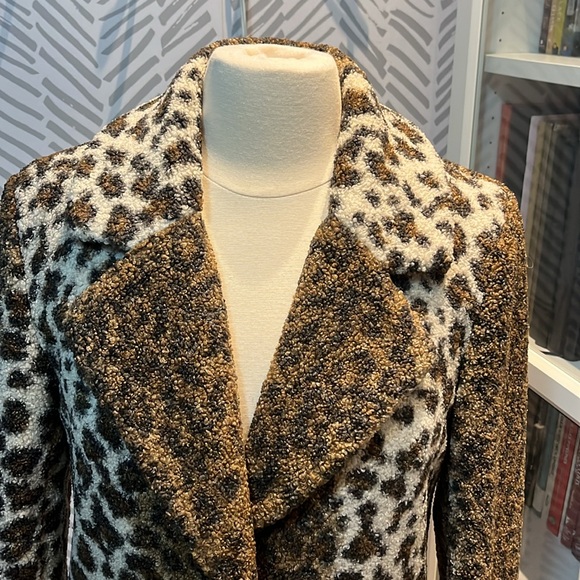 French Connection leopard faux fur NWOT - Picture 4 of 6